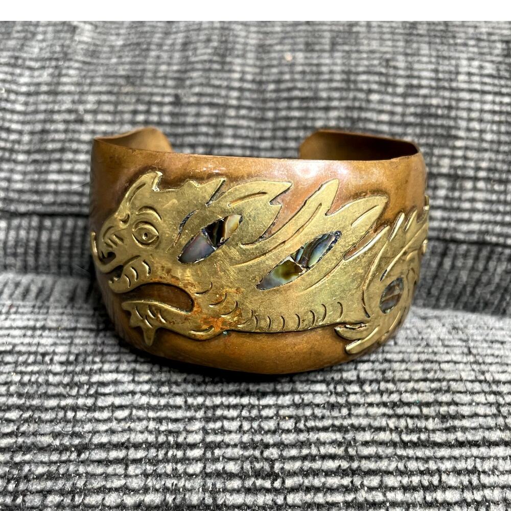Vintage Hecho En Mexico Copper Brass Cuff Bracelet Mother of Pearl Dragon
